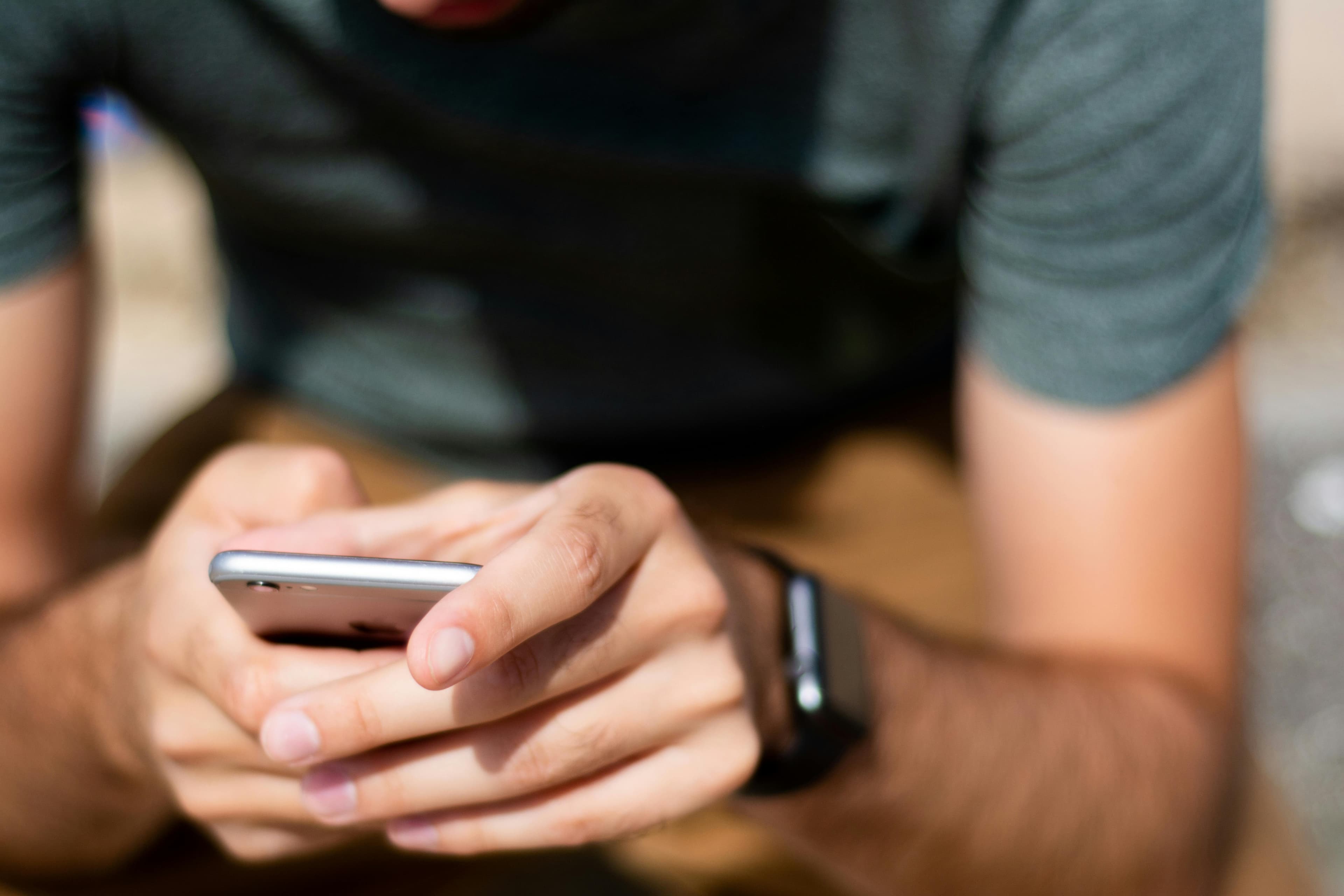 Cold Outreach no LinkedIn: Como Mandar Mensagens que Recrutadores Respondem